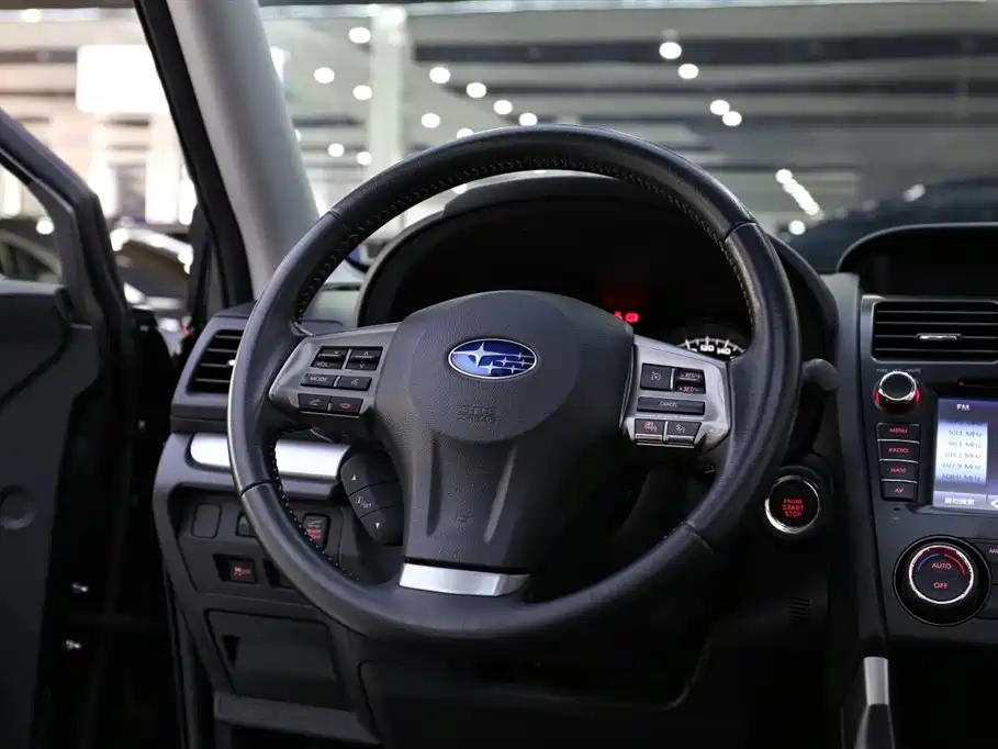 Subaru Forester 2013 2.0T Automatic Premium Navigation Edition фото 11