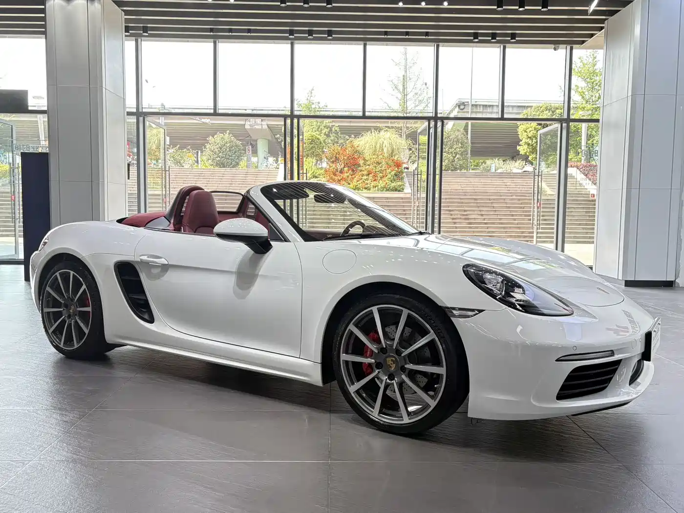 Porsche 718 2022 Boxster 2.0T фото 3