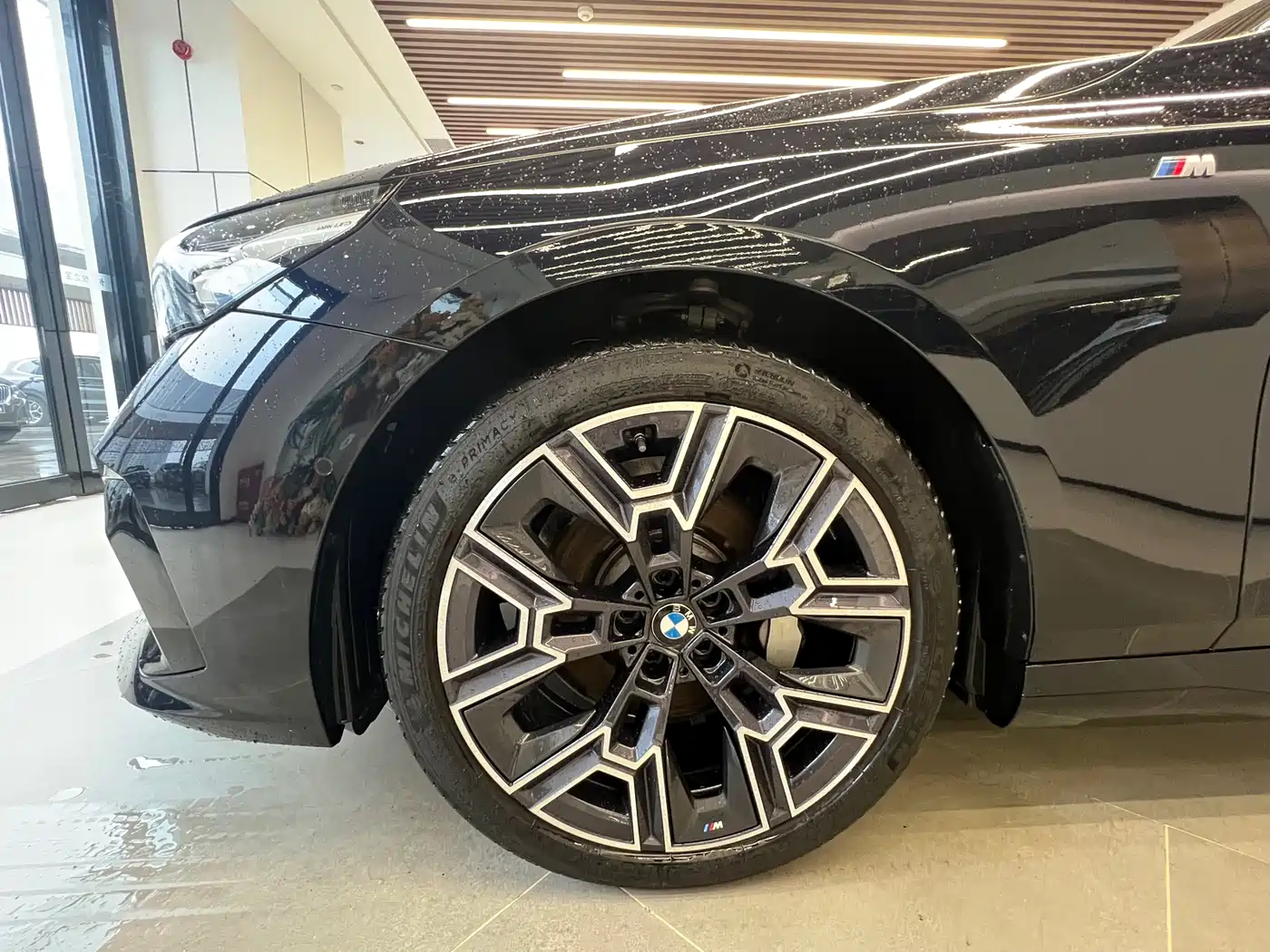 BMW 5 Series 2024 530Li Premium M Sport Package фото 4
