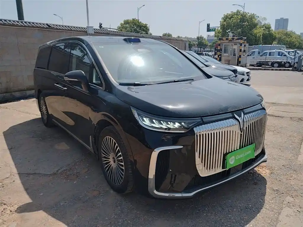 Voyah Auto Voyah Dreamer 2025 Model PHEV 4WD Premium QianKun Edition фото 4