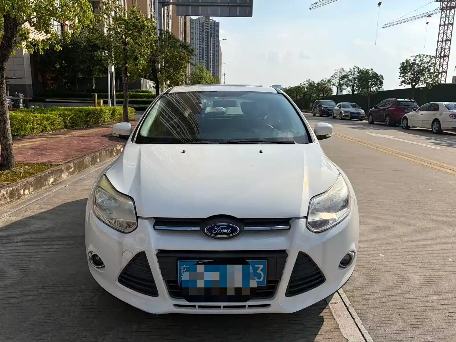 Фото 2 - Ford Focus