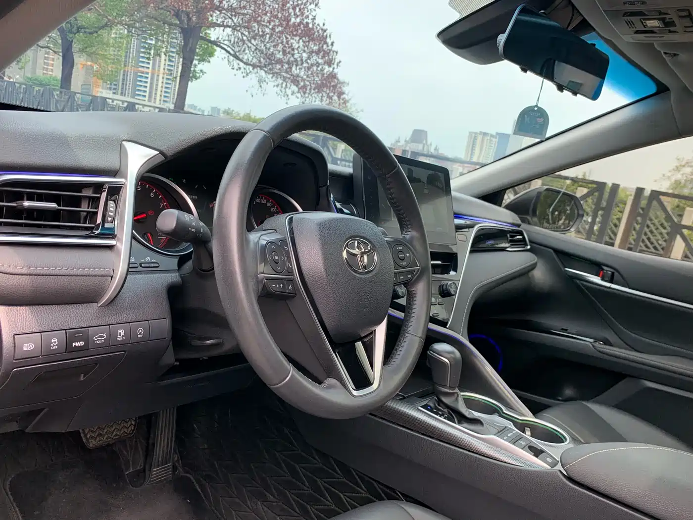 Toyota Camry 2023 2.0S Knight Edition фото 17