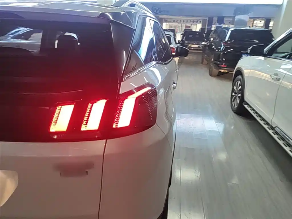 Peugeot 4008 2017 350THP Luxury Edition фото 8