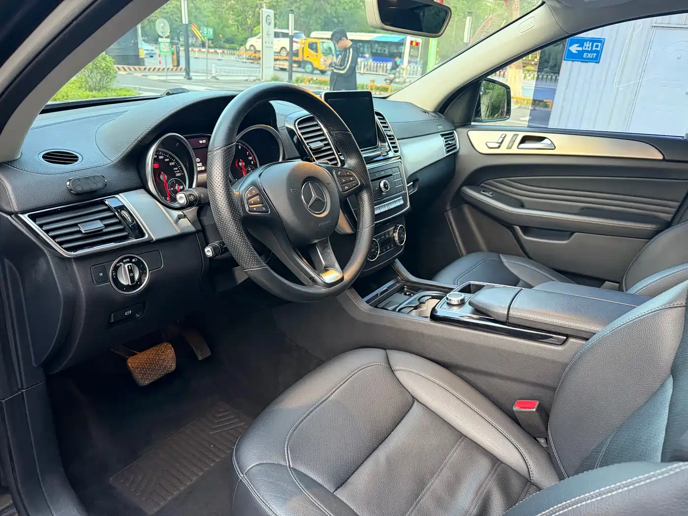 Mercedes-Benz GLE Coupe 2015 GLE 320 4MATIC Coupe SUV фото 4