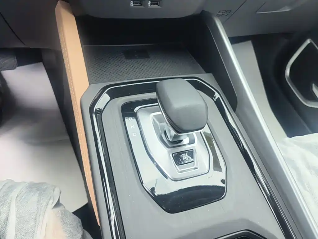 Geely Haoyue PRO 2025 2024 1.5T DCT Free Roaming+