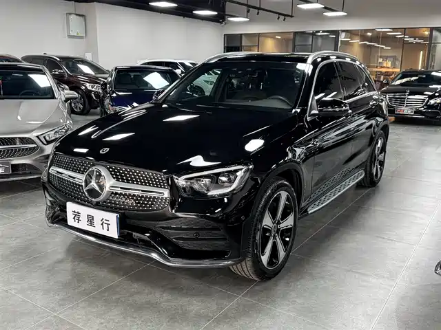 MERCEDES-BENZ GLC