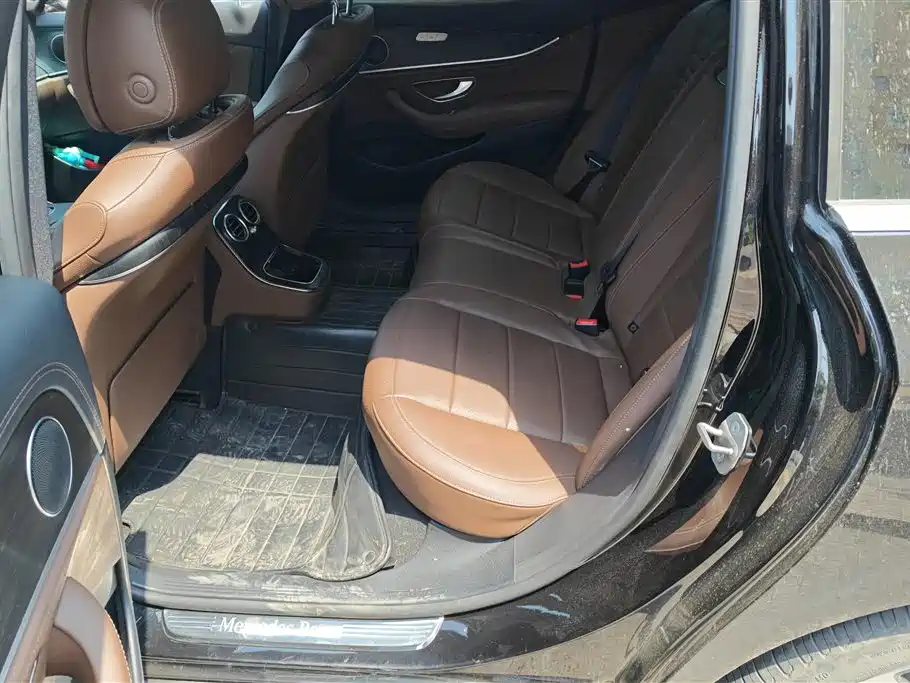 Mercedes-Benz E-Class 2022 E 260 L Sport фото 11