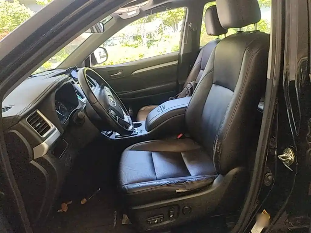 Toyota Highlander 2015 2.0T AWD Luxury Edition 7-seater фото 15