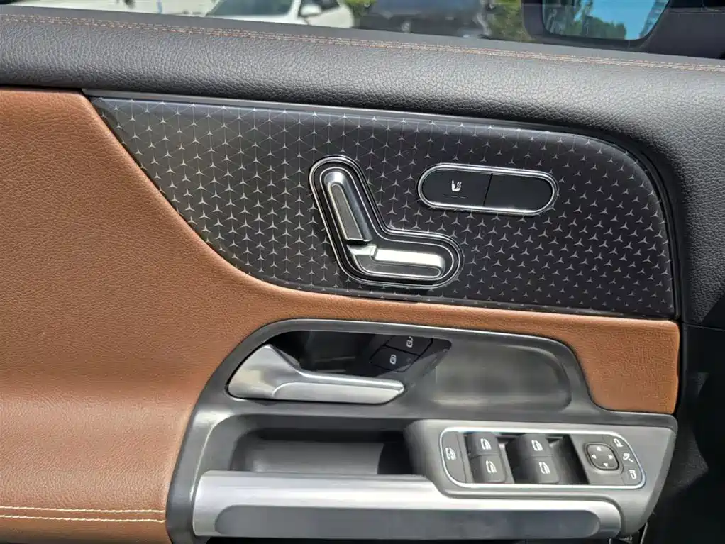 Mercedes-Benz GLB 2024 GLB 220 Fashion фото 18