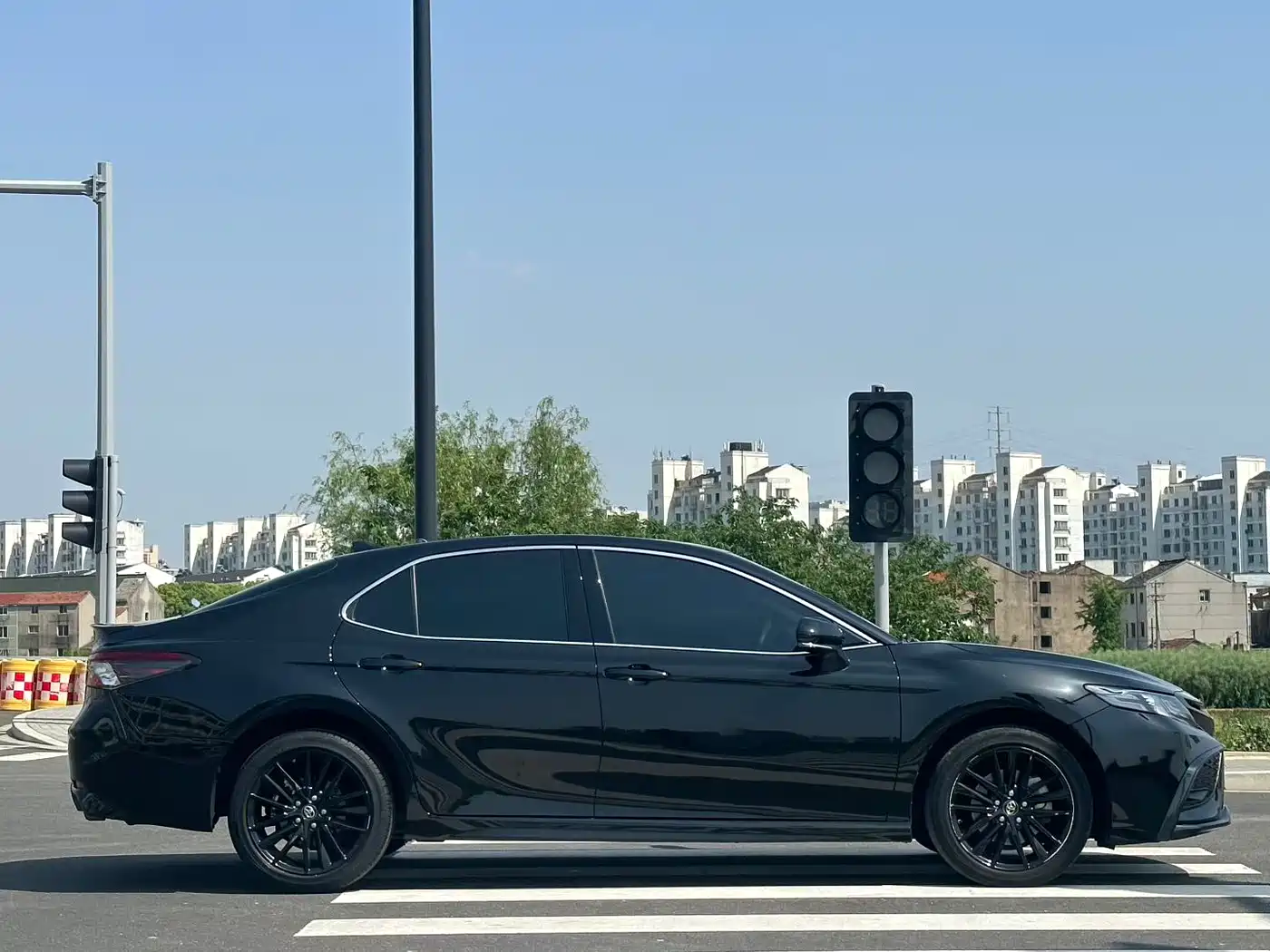 Toyota Camry 2023 2.0S Knight Edition фото 8