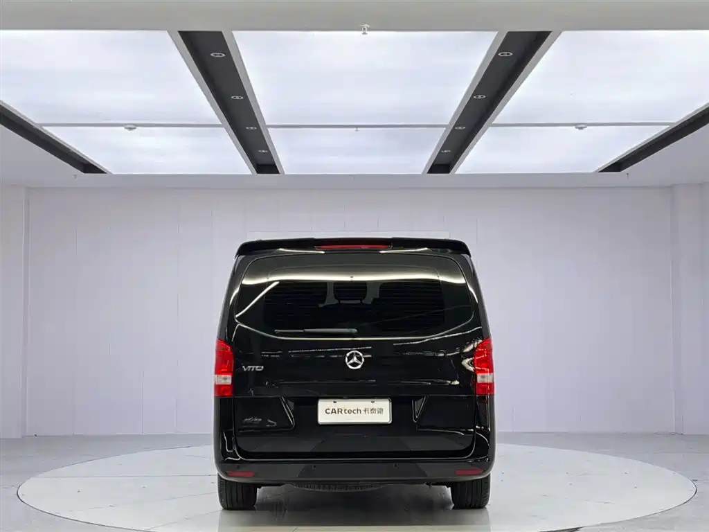 Mercedes-Benz Vito 2021 2.0T Business Edition 7-seater фото 4