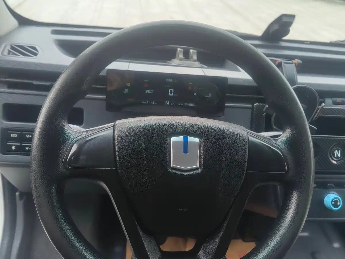 Yuan Cheng FarStar V 2024 2023 Model V6E CATL 41.86kWh Value Edition
