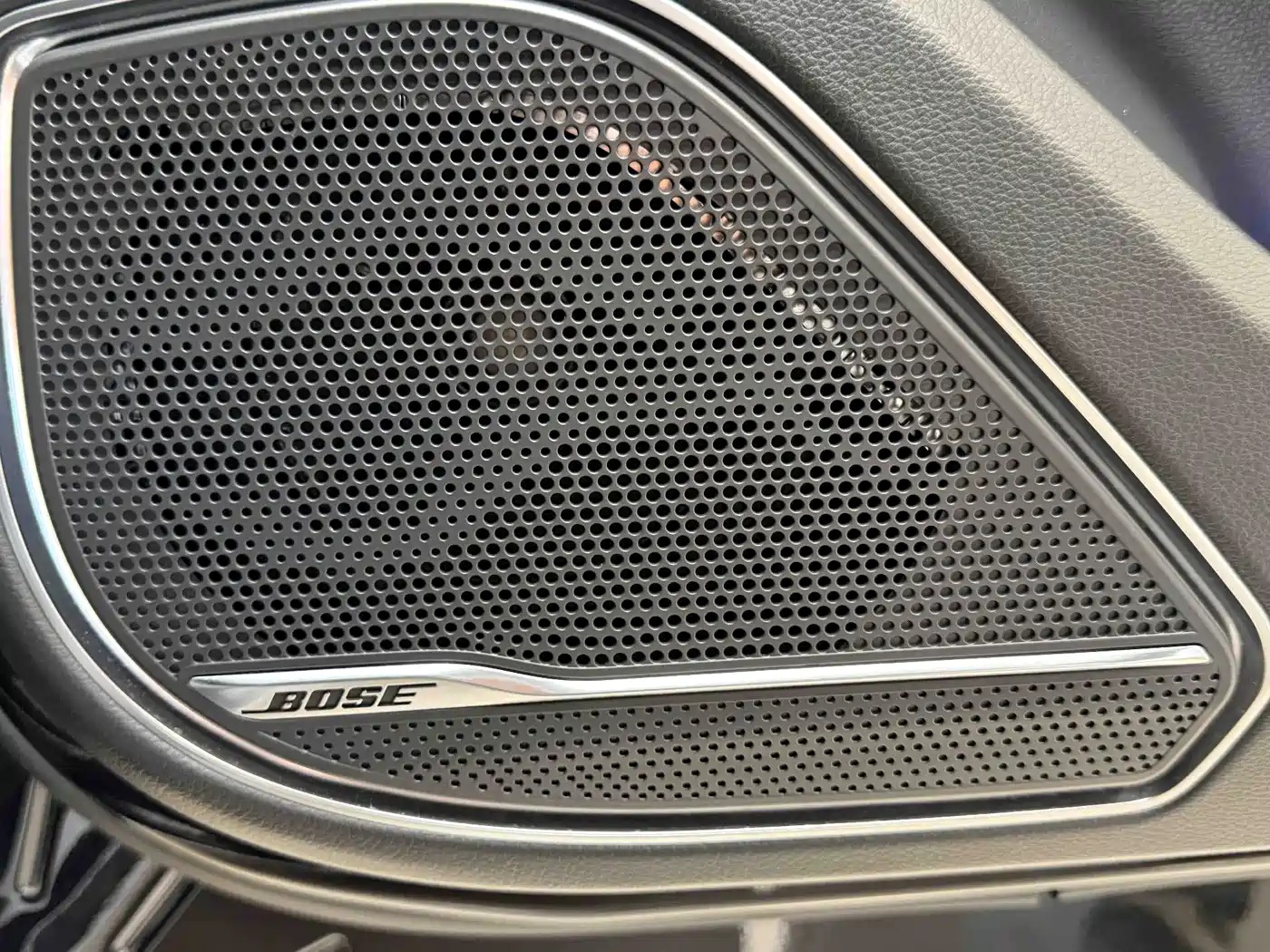 Hongqi H9 2022 3.0T Smart Connect Flag Leader 4-Seater фото 6