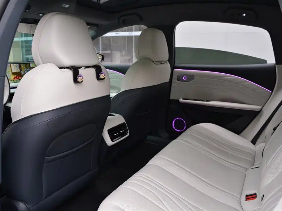 GEELY GALAXY GALAXY E8