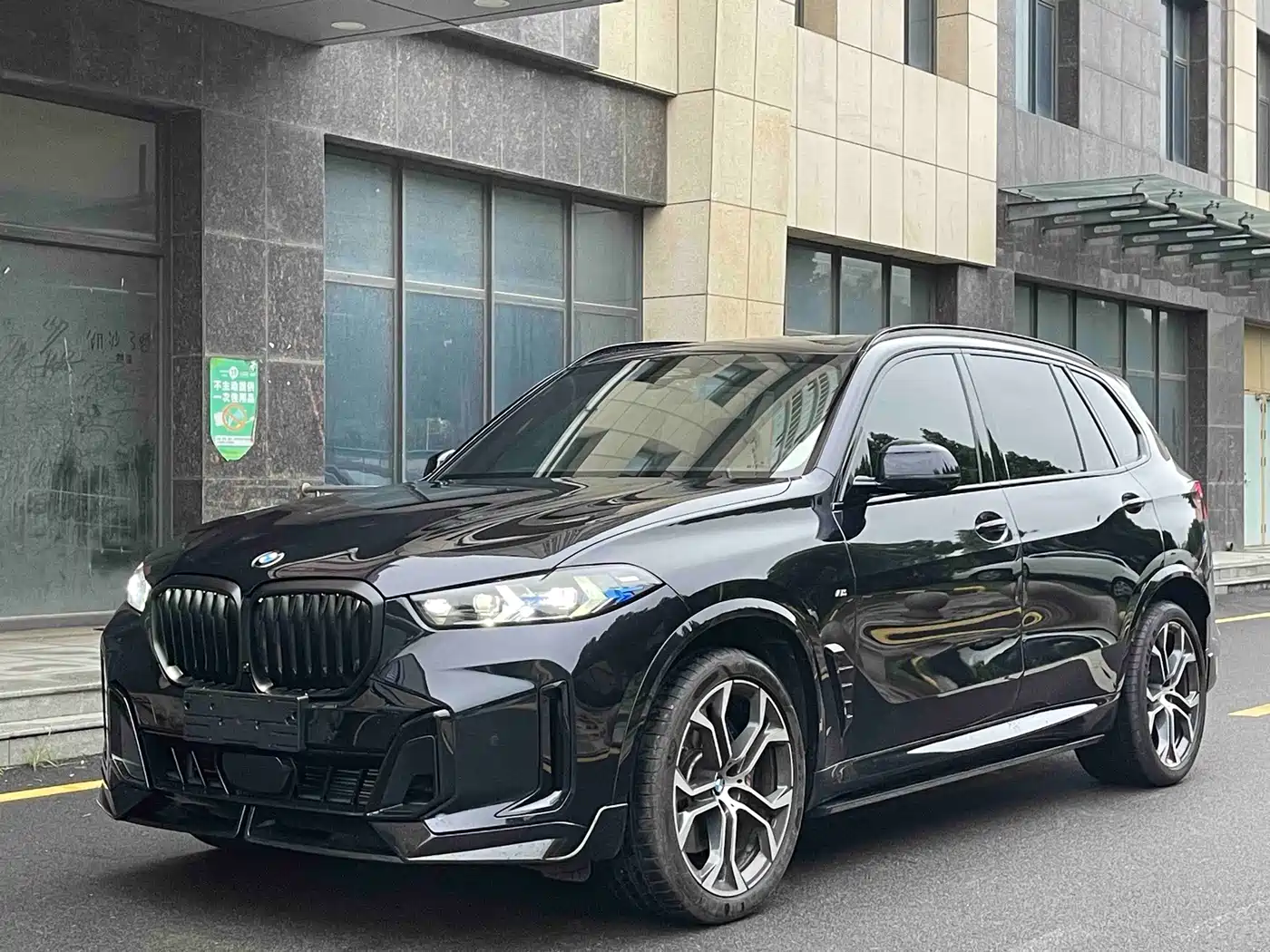 BMW X5 2026 2026 xDrive 40Li M Sport Night Edition Package