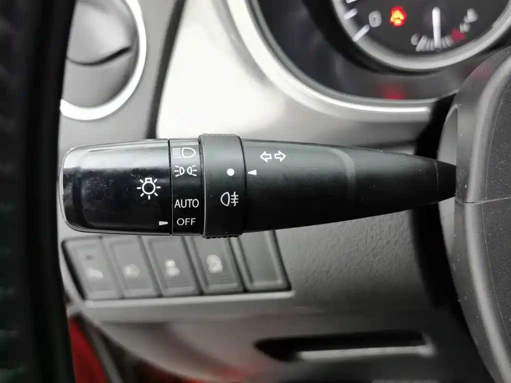 Suzuki Vitara 2017 2016 1.4T Auto 2WD Luxury Model
