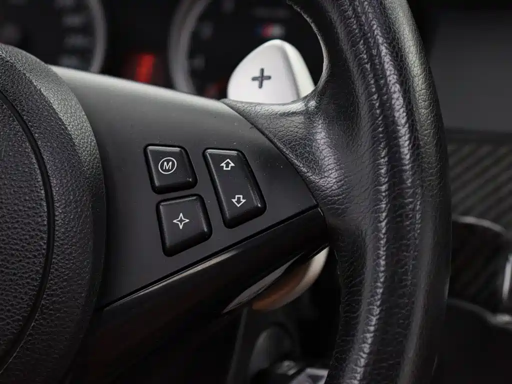 BMW M5 2005 Model M5 фото 16