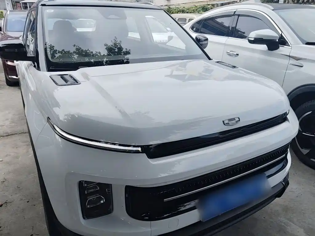 Geely ICON 2025 2026 Chocolate 1.5TD Pure Edition