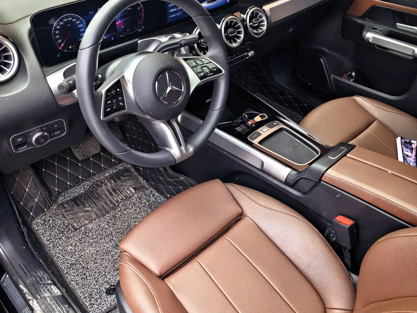 Mercedes-Benz GLB 2024 Facelift GLB 220 Dynamic фото 4