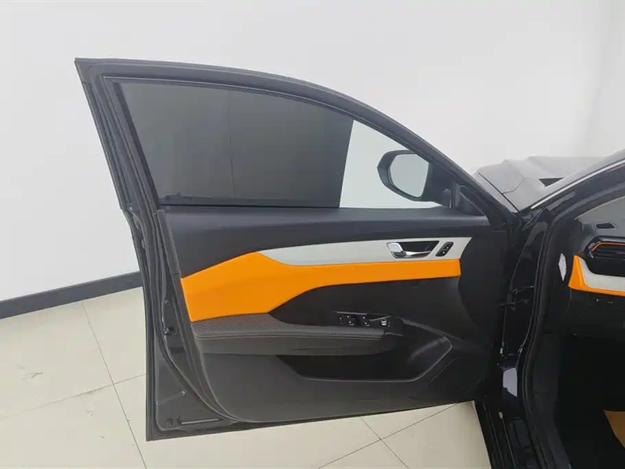 DONGFENG YI HYUN