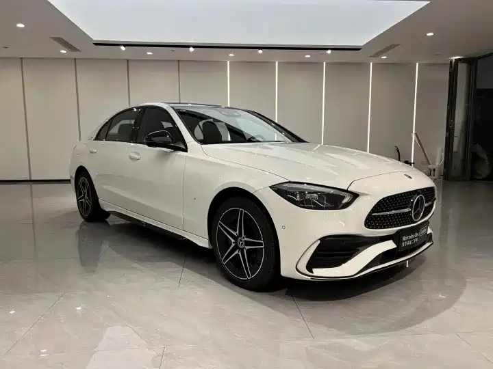 Mercedes-Benz C-Class 2024 C 260 L Night Edition Sport фото 2