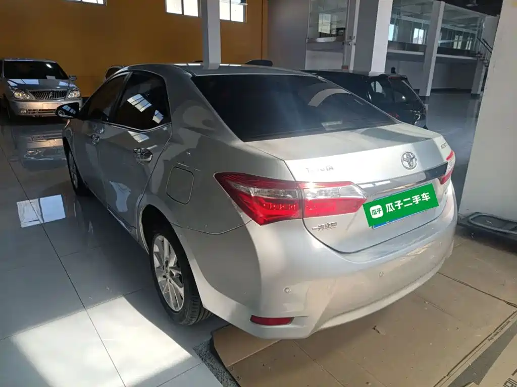 Toyota Corolla 2014 1.6L CVT GL-i Leather Edition фото 23