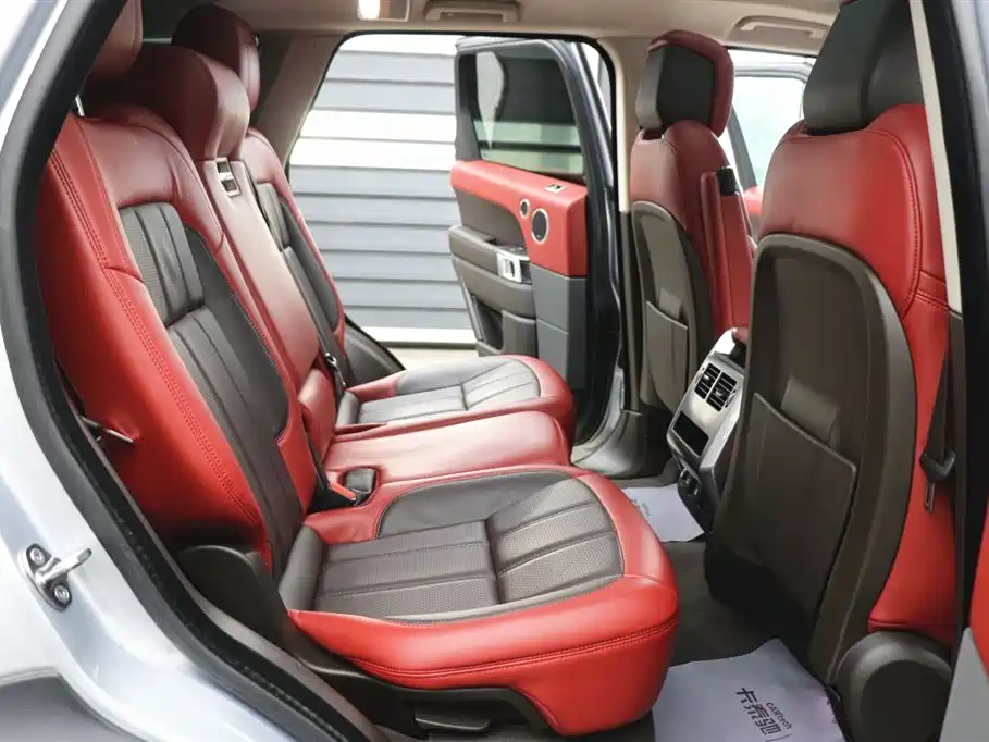 Land Rover Range Rover Sport PHEV 2021 P400e SE фото 26