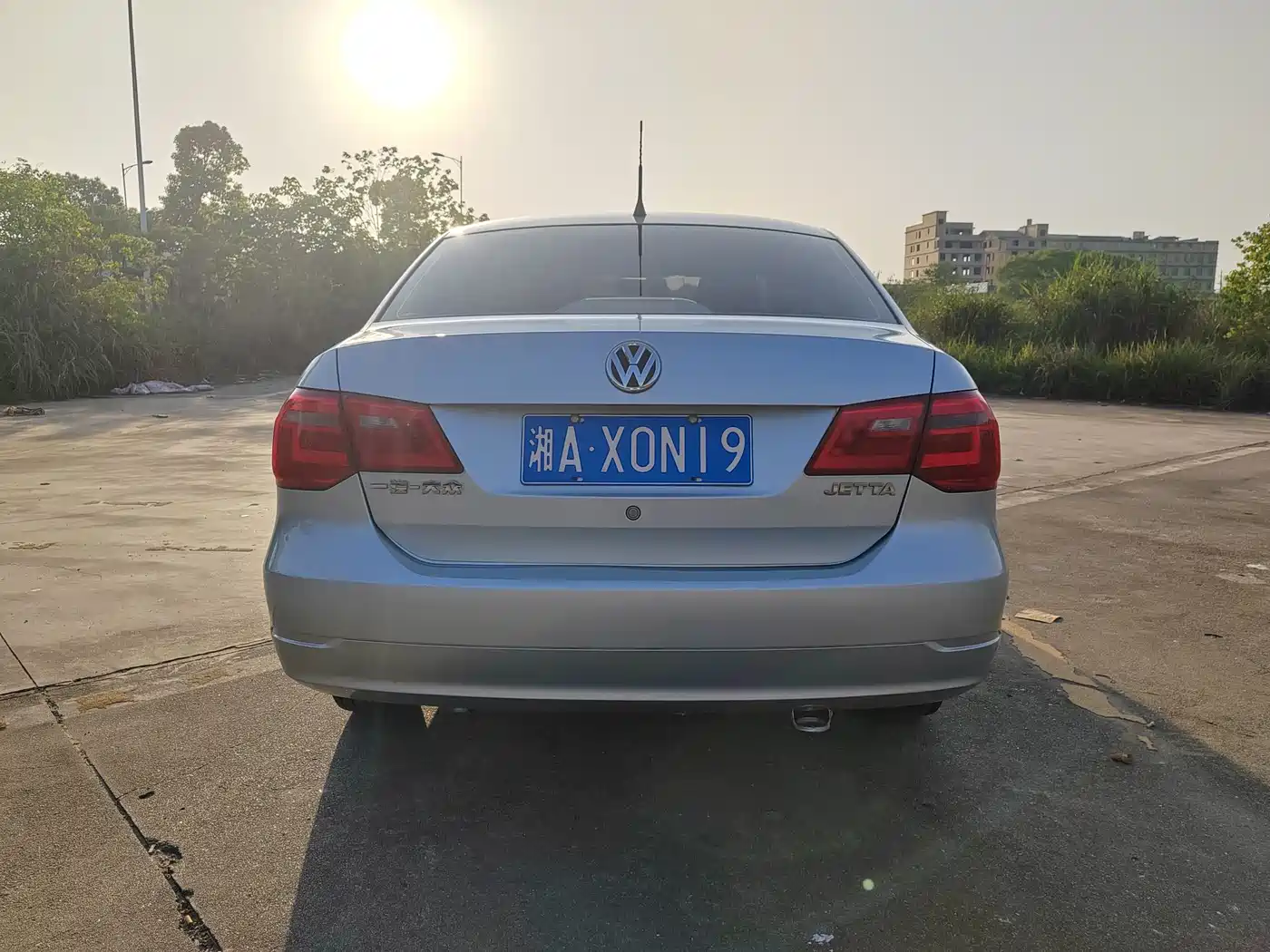 Volkswagen Jetta 2015 1.6L Manual Trend фото 6
