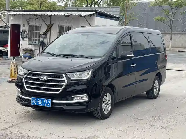 JAC Motors RUIFENG M4