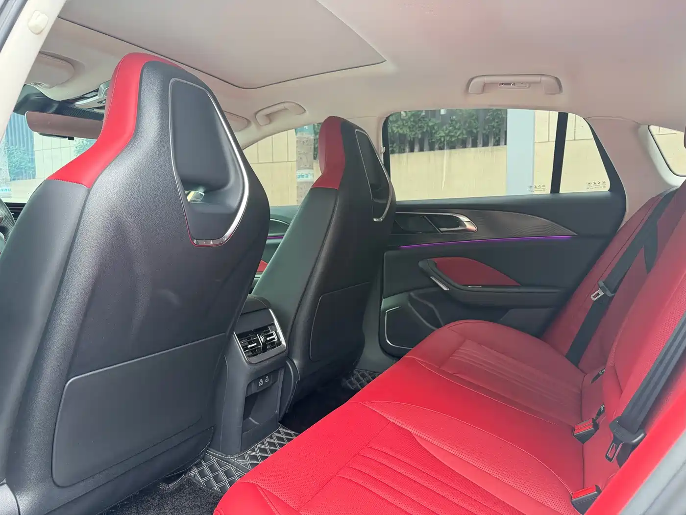 Hongqi H6 2025 2025 Model 2.0T Far-Reaching Edition