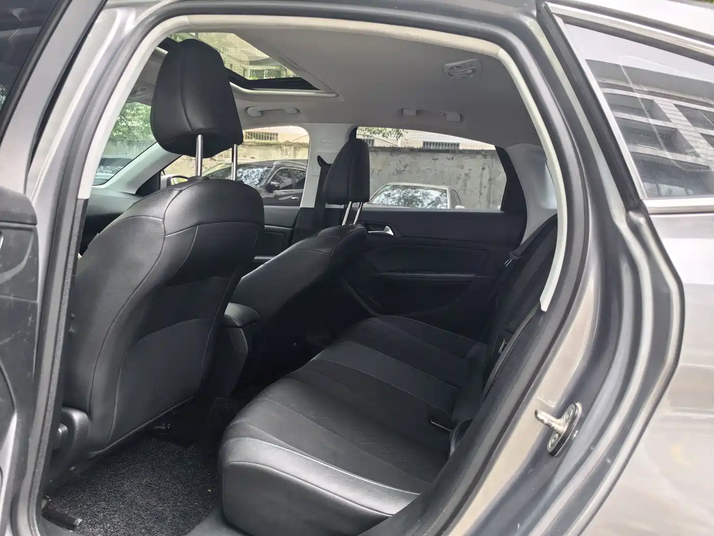 Peugeot 308 2016 1.6L Automatic Fashion фото 8