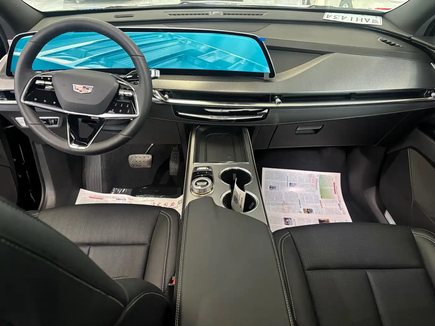 Cadillac XT5 2025 2.0T Luxury фото 10