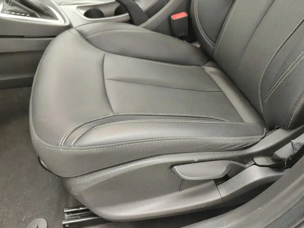 Фото 20 - Buick Excelle
