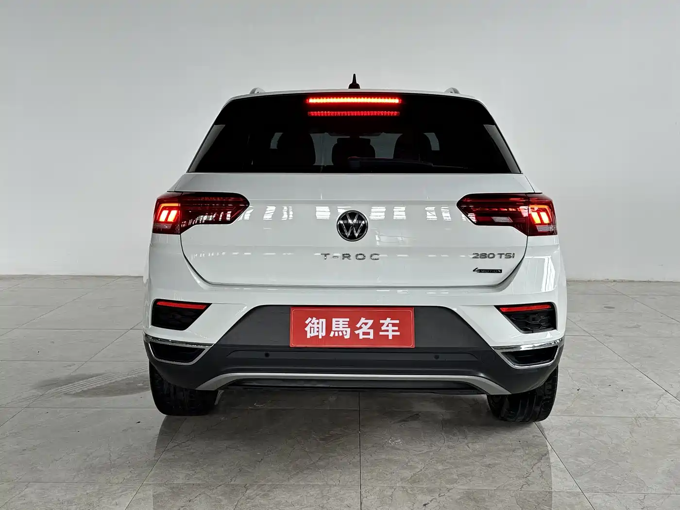 Volkswagen T-ROC 2021 Facelift 280TSI DSG 4WD Luxury Smart Connect Edition фото 12