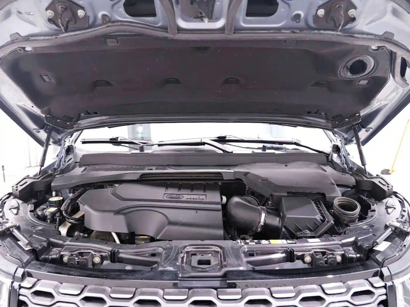 Land Rover Discovery Sport 2020 249PS R-Dynamic Performance фото 12