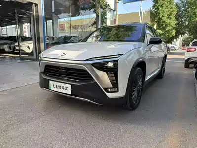 NIO ES8