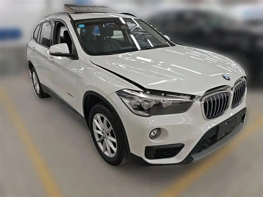 BMW X1 2016 sDrive18Li Fashion Model фото 7