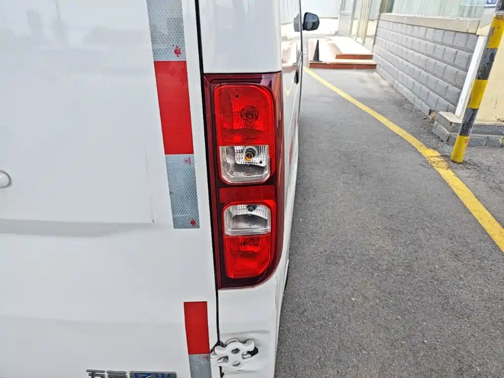 Wuling Motors Wuling Yangguang 2025 2024 300km Comfort Enclosed Van 60kW