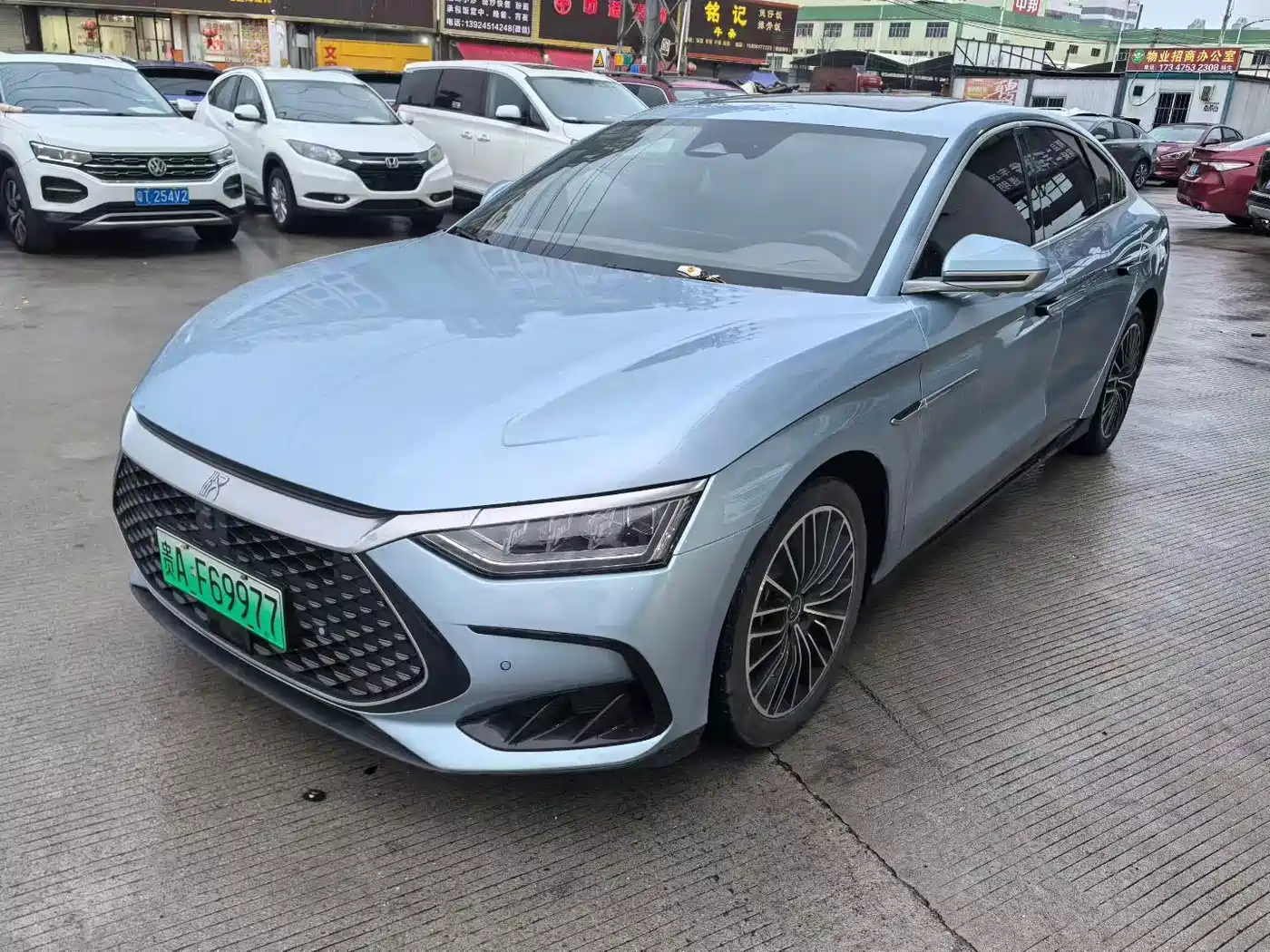 BYD Han 2023 DM-i Champion Edition 121KM Prestige