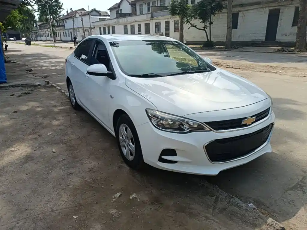 Chevrolet Cavalier 2018 320 Auto Enjoy Sunroof Edition фото 4