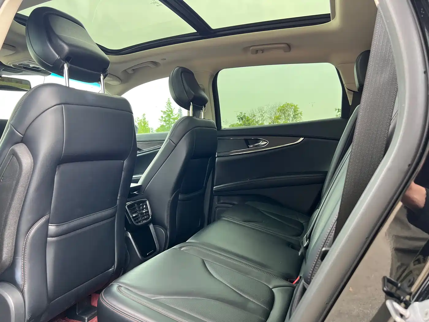 LINCOLN NAVIGATOR