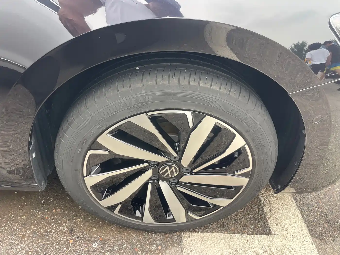 Фото 15 - Volkswagen Passat