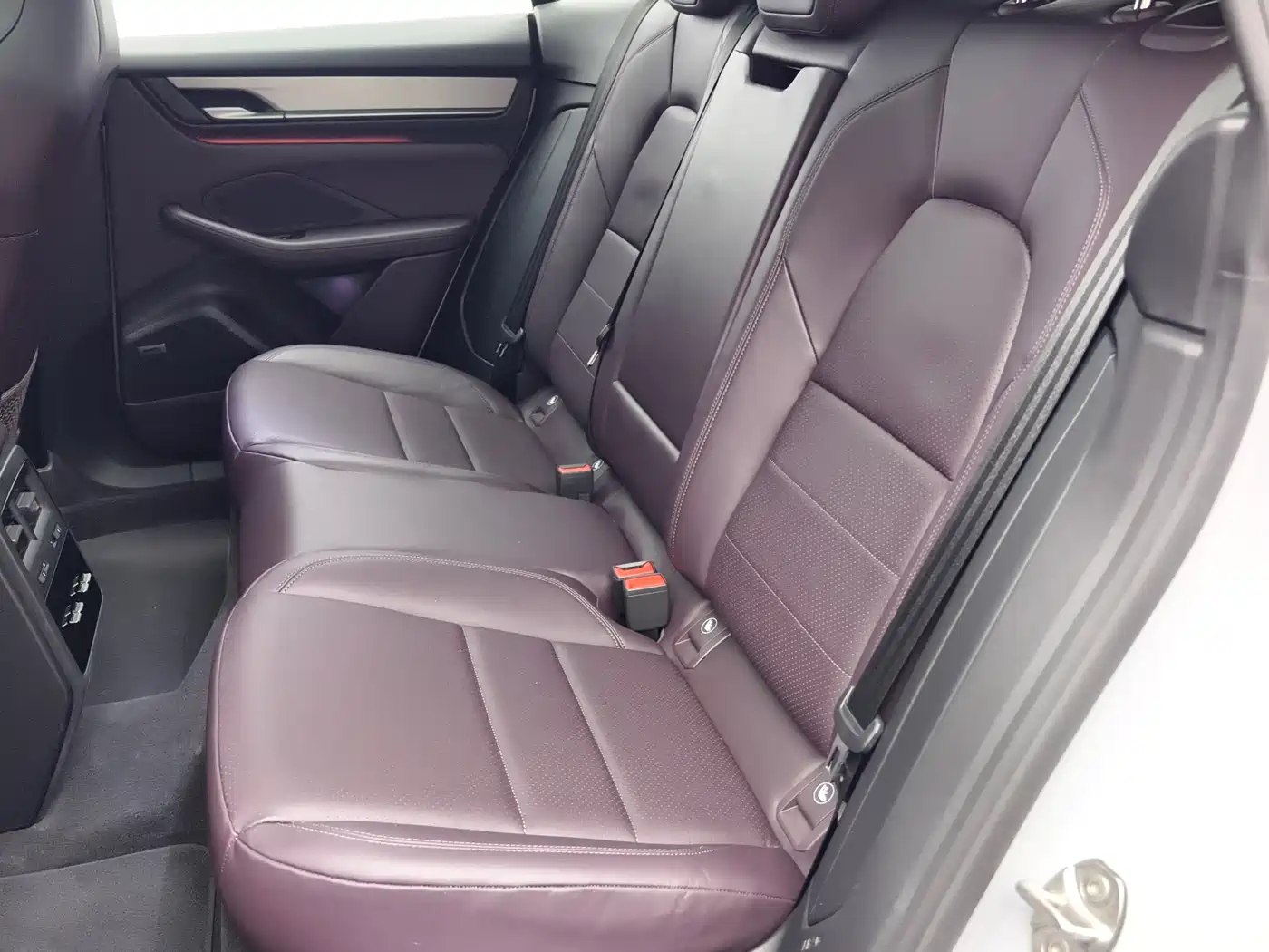 Porsche Macan EV 2024 Macan 4 фото 11