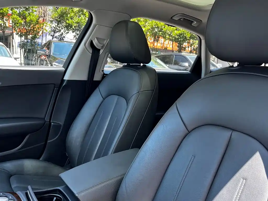 Audi A6L 2016 30 FSI Comfort фото 16