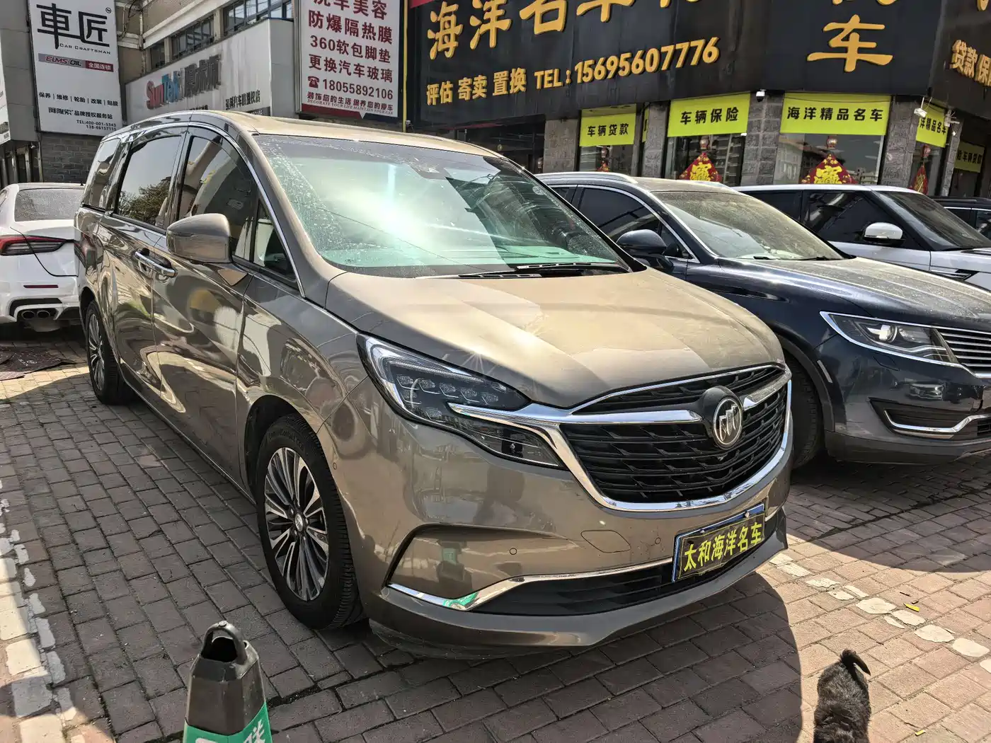 Buick GL8 2021 ES Landlord 653T Smart Luxury фото 3