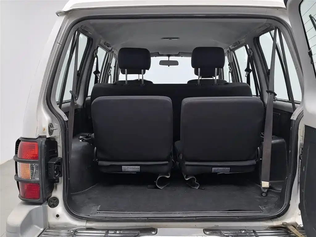 Leopaard Black King Kong 2013 2.2L Manual 4WD Standard Type фото 16