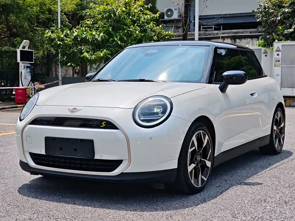 MINI Electric MINI COOPER 2024 2024 452km COOPER SE Artist