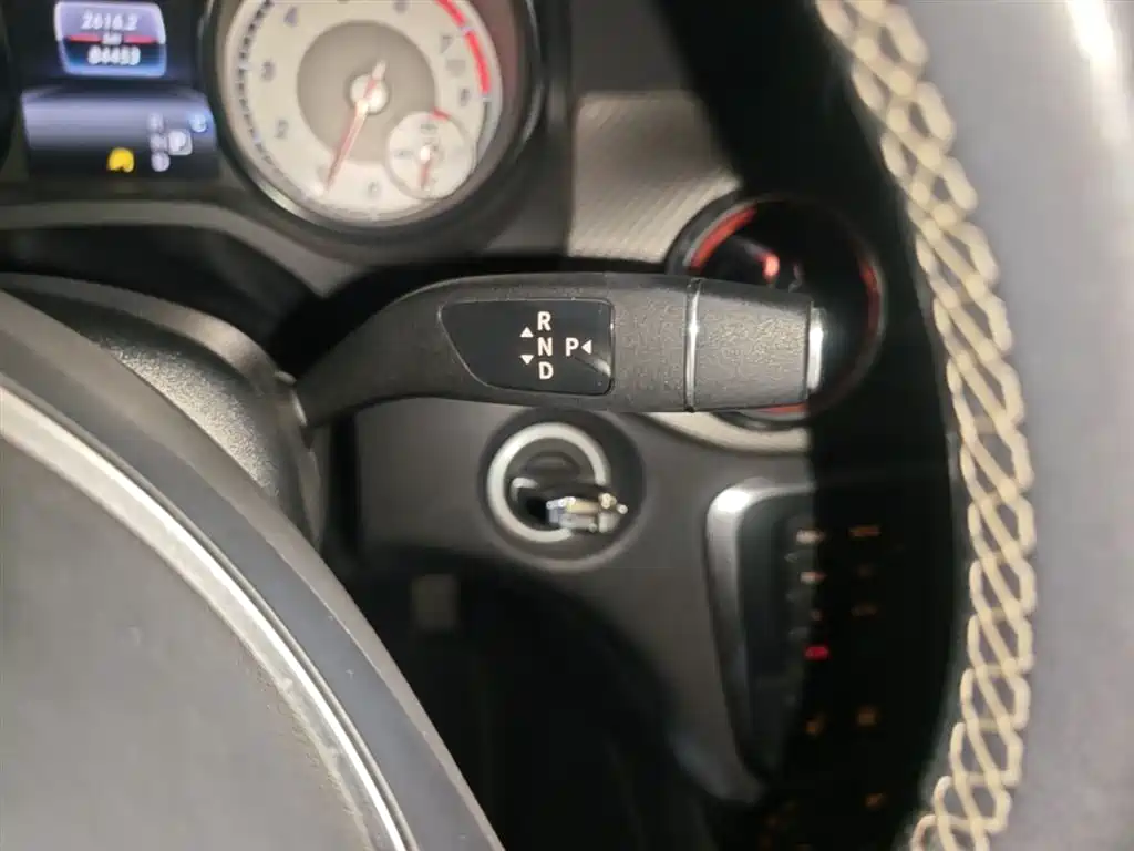 Mercedes-Benz GLA 2016 GLA 220 4MATIC Fashion фото 14