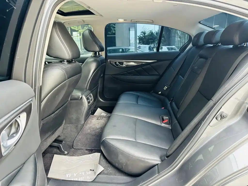 Infiniti Q50L 2018 2018 2.0T Comfort Version China V