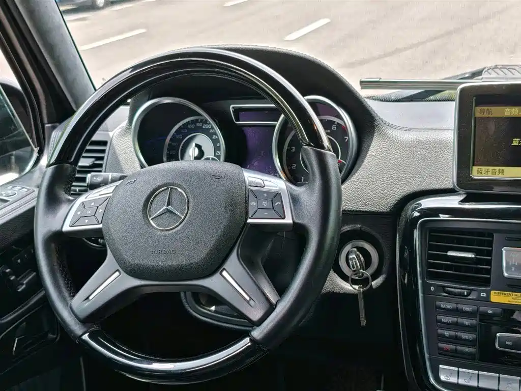 Mercedes-Benz G-Class AMG 2013 AMG G 63 фото 8